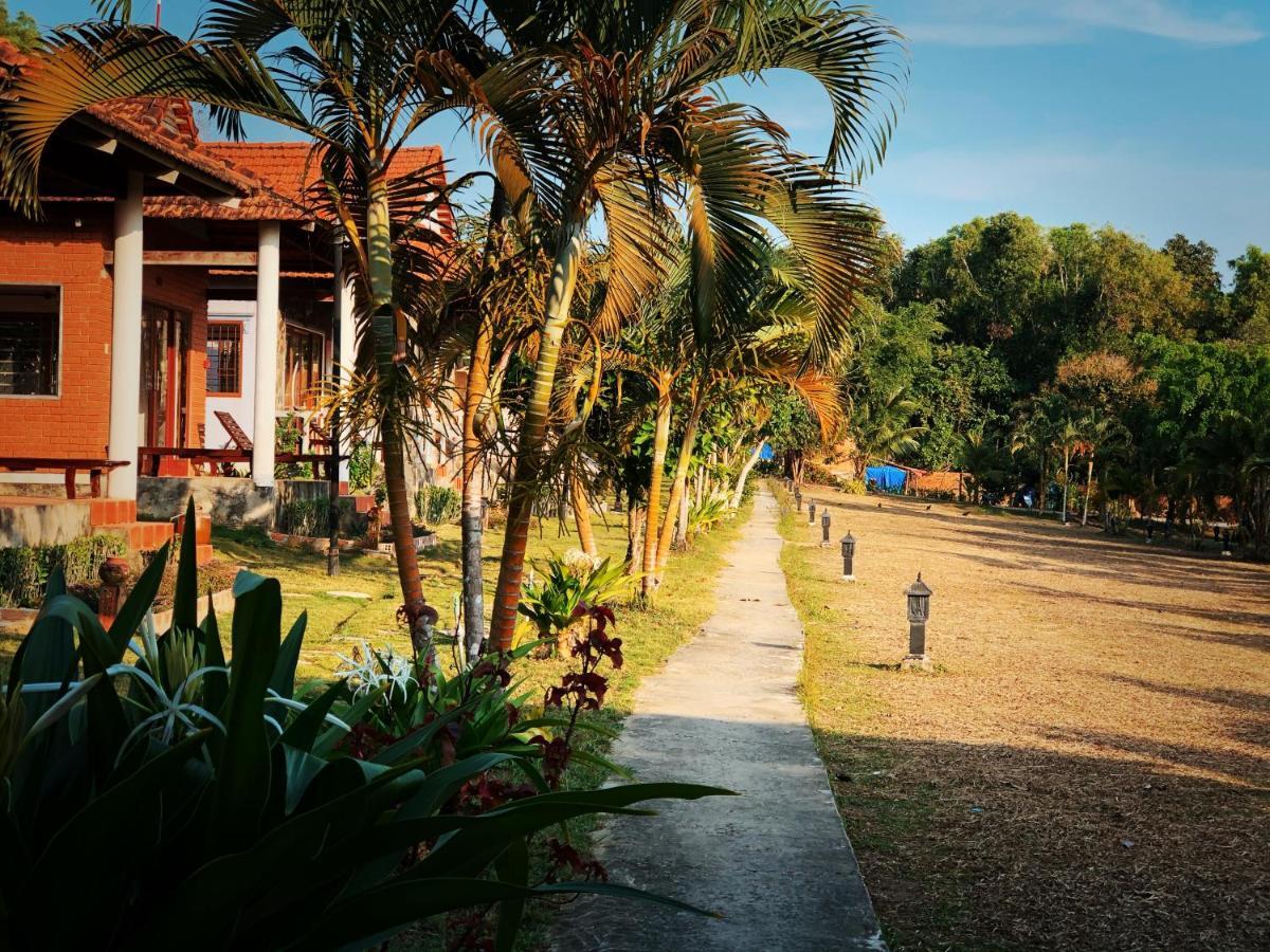 Vung Bau Resort Phu Quoc Buitenkant foto
